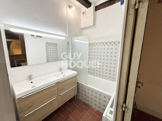  Appartement à louer 3 pièces 48 m²