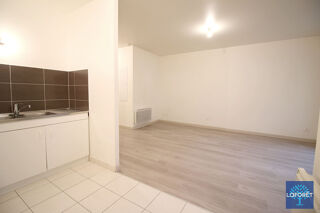  Appartement à louer 2 pièces 42 m²