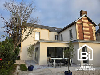  Maison  vendre 8 pices 175 m