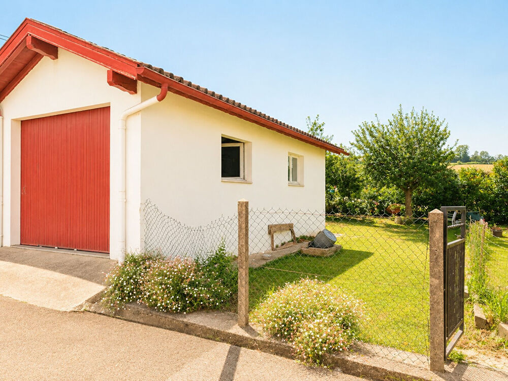 Vente Appartement Appartement Hasparren 5 pièce(s) 115 m2 avec jardin privatif, garage fermé et grande cave Hasparren