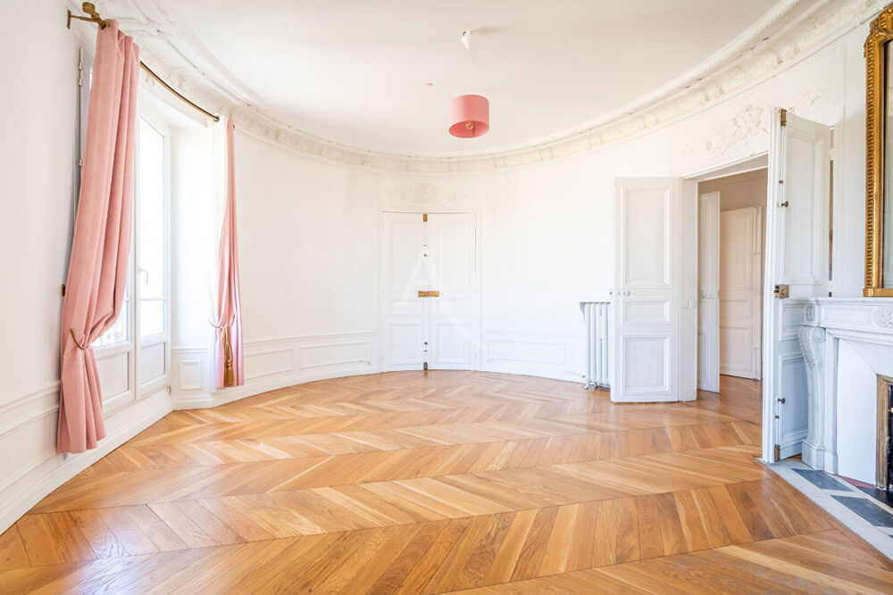 � vendre  Appartement Paris 8