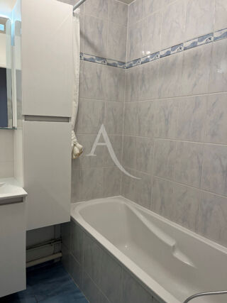  Appartement � vendre 4 pi�ces 74 m�