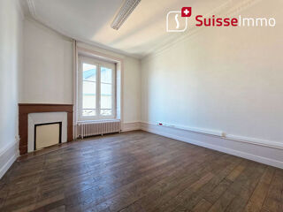  Immeuble � vendre 692 m�