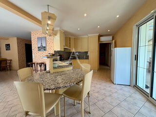  Maison  vendre 6 pices 177 m