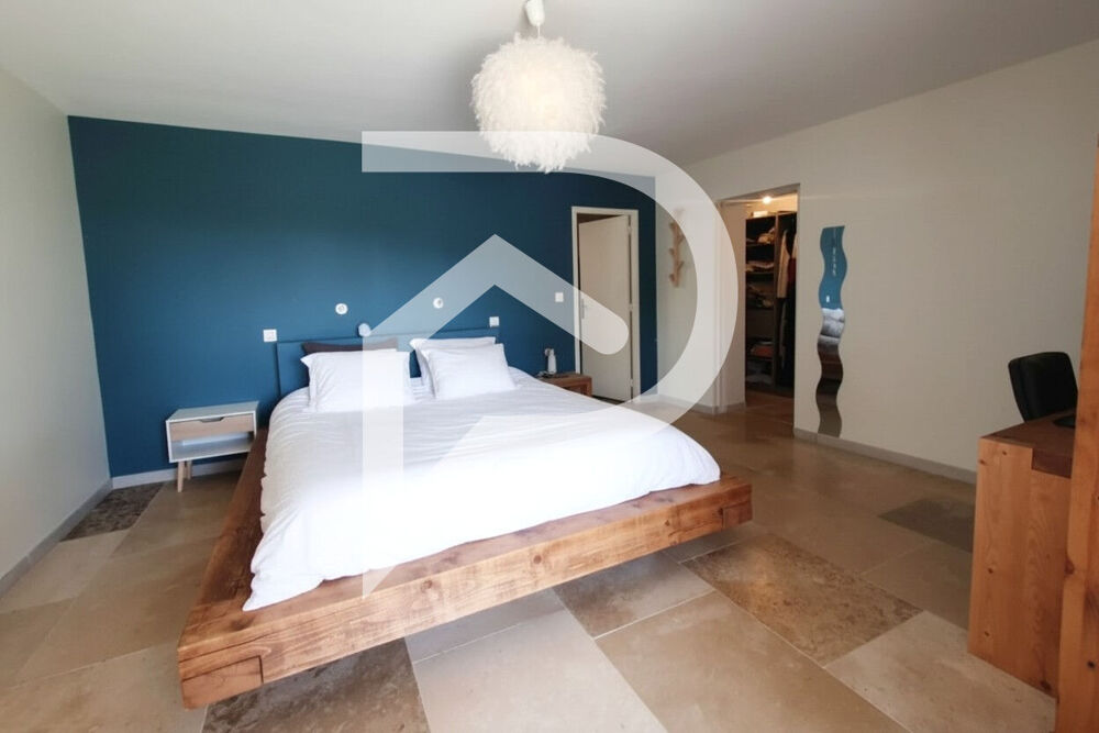 � vendre  Maison Saint-Laurent-d'Aigouze (30220)