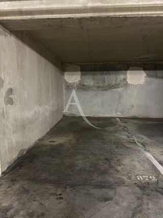  Parking / Garage à vendre 
