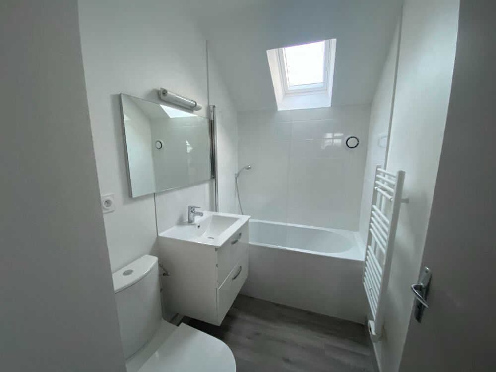 Location Appartement A louer studio Angers Chevrollier Angers