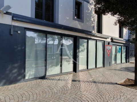 Local commercial 1250 85160 Saint jean de monts
