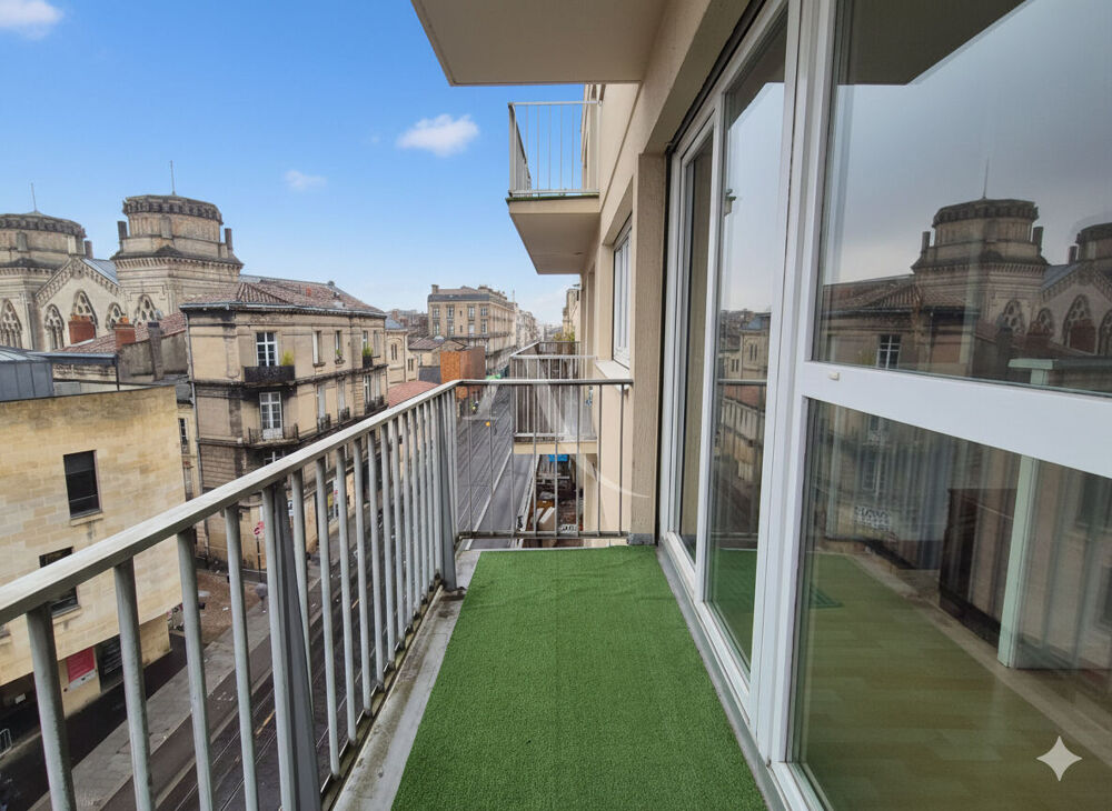 Vente Appartement Bordeaux centre / Mus�e D'Aquitaine - T1 Bis lou� lumineux avec balcon. Bordeaux