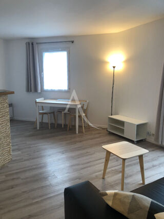  Appartement à louer 2 pièces 39 m²