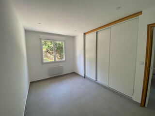  Appartement à louer 3 pièces 57 m²