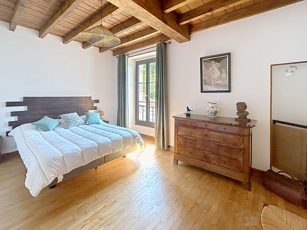 Maison Mailly La Ville 10 pièce(s) 232 m2