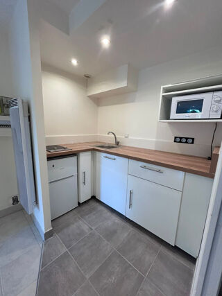  Appartement à louer 1 pièce 33 m²