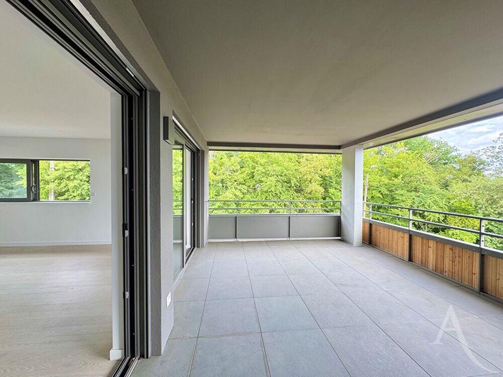 Vente Appartement T3 de luxe de 85,86 m2 - Quartier Crève Coeur /  2 Terrasses + 3 parkings Thionville