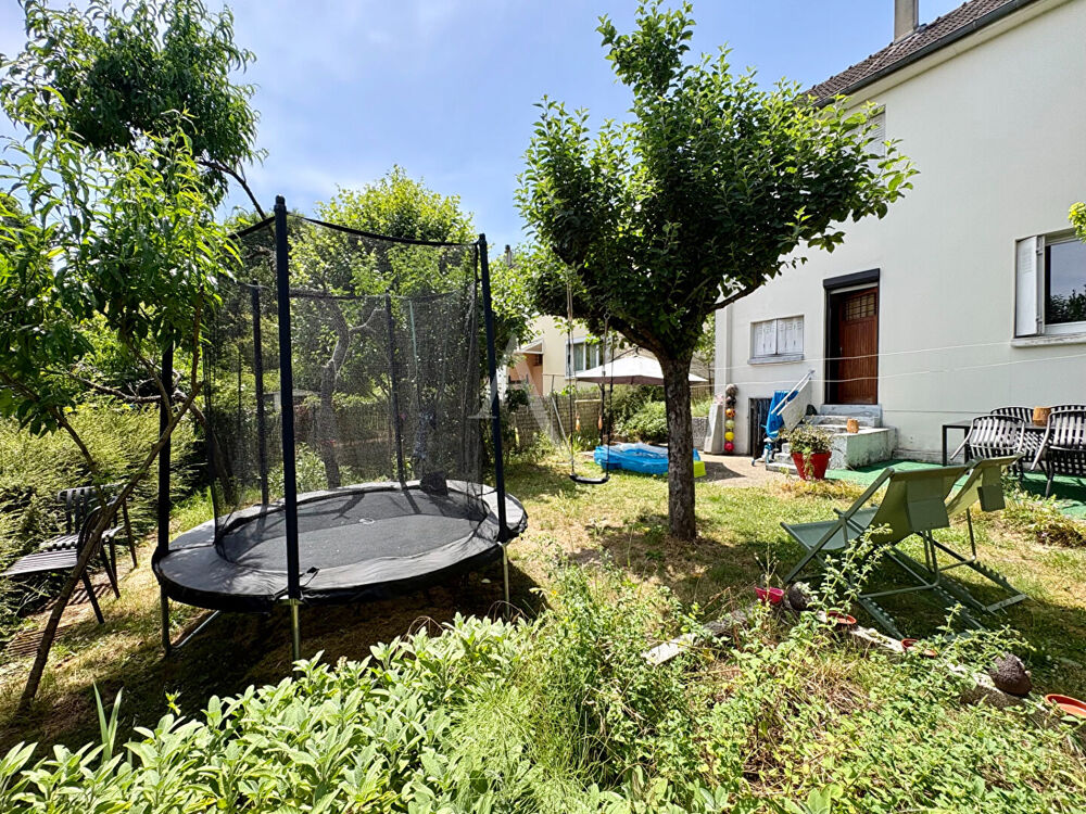 Vente Maison Maison Bures Sur Yvette 6 pièce(s) 89.89 m2 5 chambres Bures sur yvette