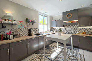  Maison � vendre 8 pi�ces 268 m�