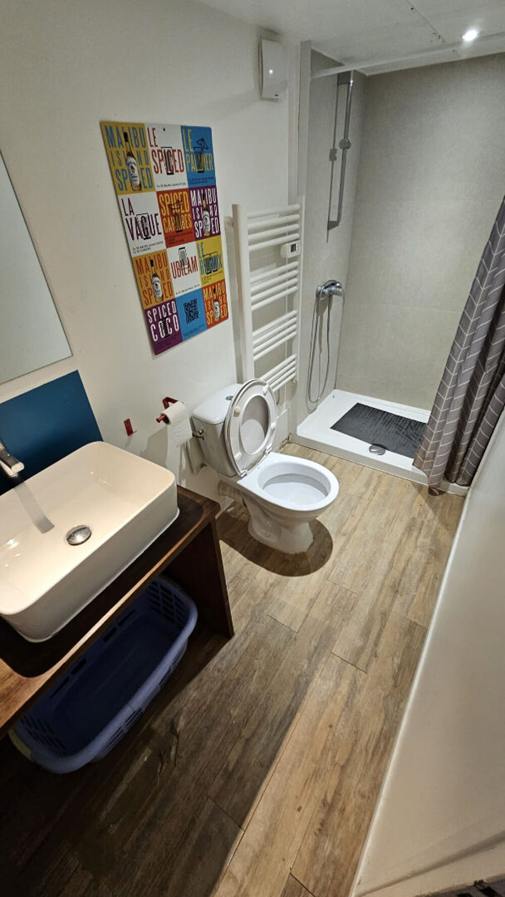 Vente Appartement MONTPELLIER - QUARTIER CLÉMENCEAU - ENSEMBLE IMMOBILIER COMPOSÉ DE 2 STUDIOS AVEC MEZZANINE LOUÉS + GARAGE INDÉPENDANT + COUR PR Montpellier