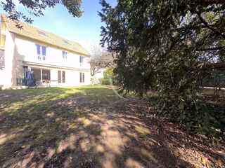  Maison � vendre 9 pi�ces 215 m�