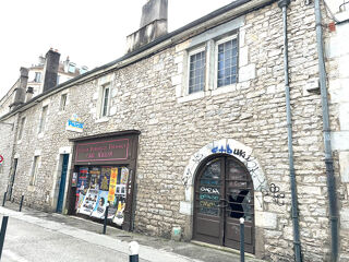  Immeuble � vendre 4 pi�ces 200 m�