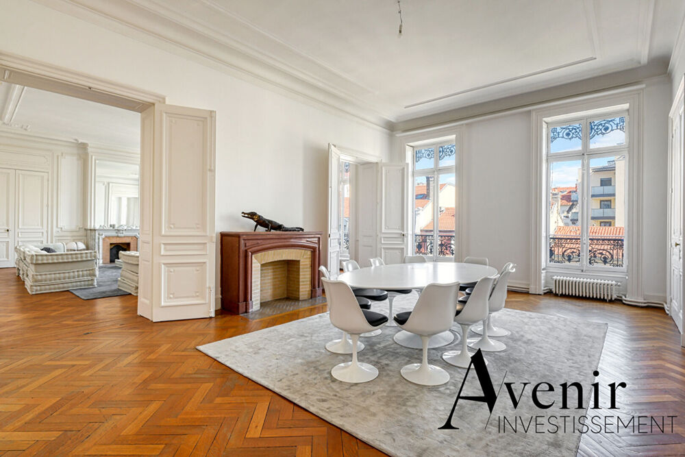 Appartement d'exception 295m2 - 5 chambres - étage élevé - Lyon 6ème