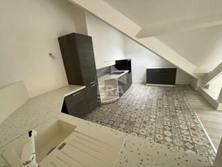  Appartement à louer 3 pièces 65 m²