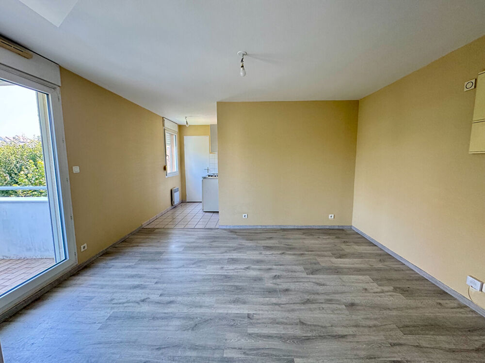 T2 DE 31.56 m2 AVEC BALCON ET PARKING - RUE RETIF DE LA BRETONNE