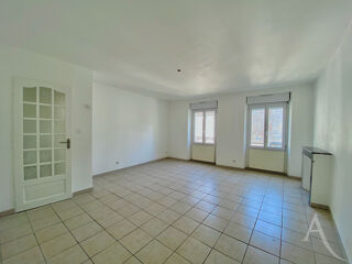  Appartement à louer 4 pièces 78 m²