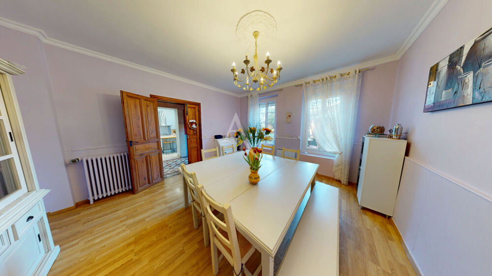 Vente Maison A VENDRE Maison Uchaud 8 pièce(s) 211 m2 Uchaud