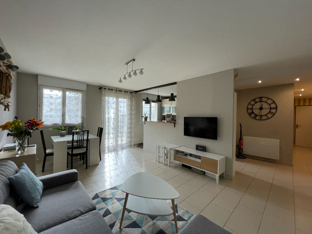 MASSY VILMORIN APPARTEMENT 3 PIÈCES 68 M² REZ-DE-JARDIN TERRASSE PARKING CAVE