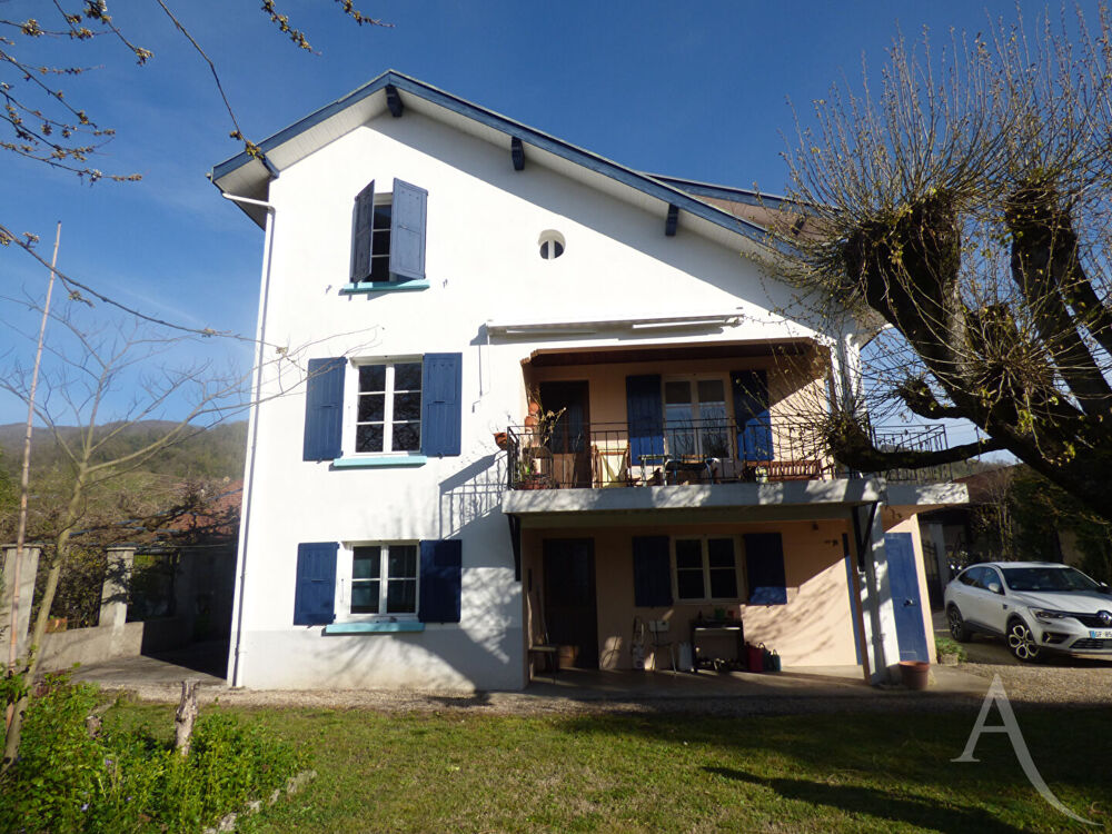 Maison Tullins 7 pièce(s) 200 m2