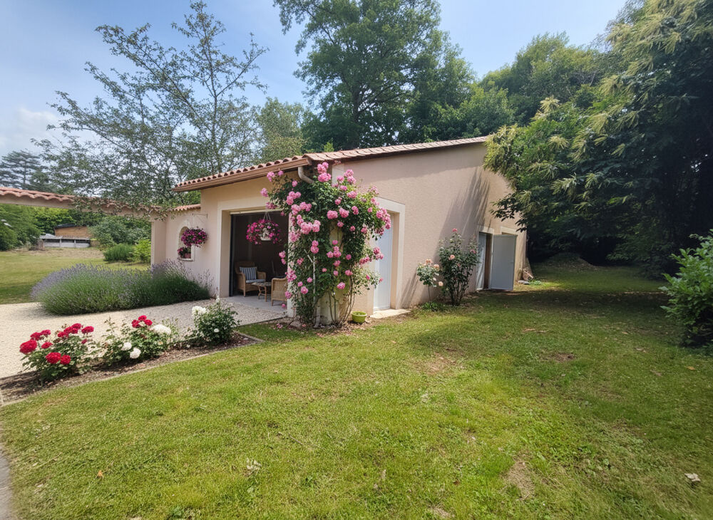 Vente Maison EXCLUSIVITÉ ? Magnifique propriété au calme absolu sur plus de 7 000 m² à Razac-sur-l'Isle Razac sur l isle