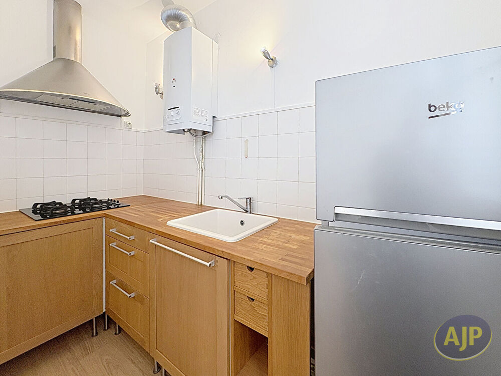 HYPER CENTRE - T1 bis rue Montaudouine - 28.82 m²