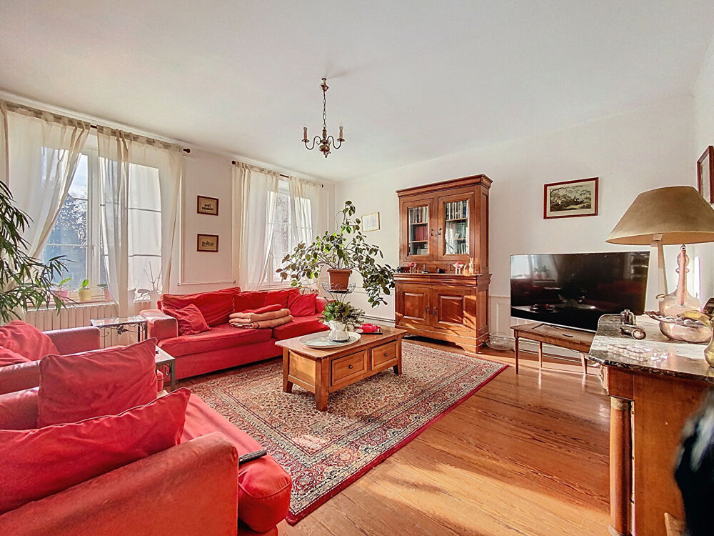 Vente Maison Maison de maître Darney 12 pièce(s) 391,6 m2 Darney