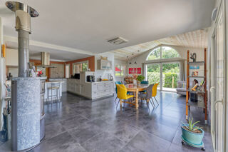  Maison à vendre 8 pièces 330 m²