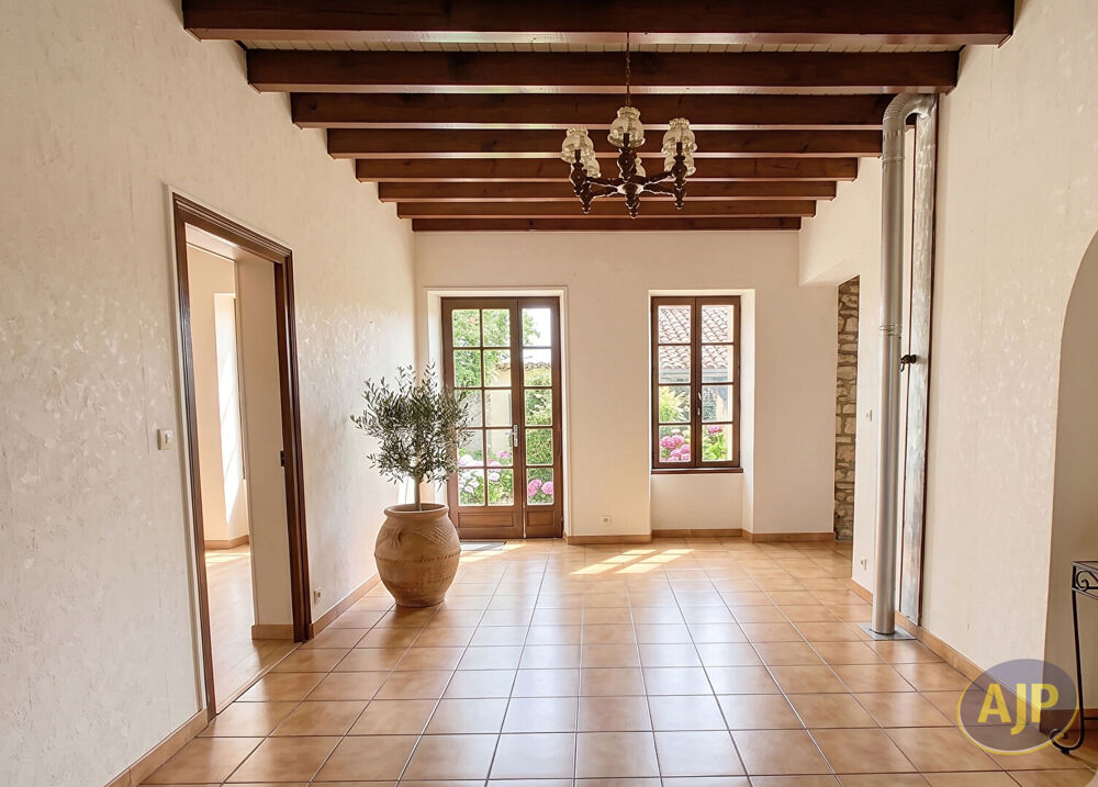Maison Moulis En Medoc 6 pièce(s) 115 m2