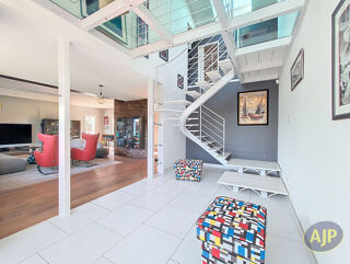  Maison � vendre 15 + pi�ces 394 m�