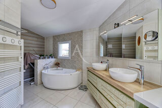  Maison à vendre 8 pièces 330 m²