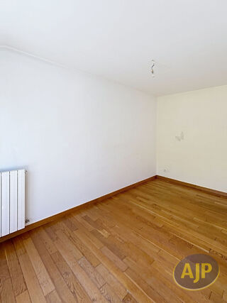  Appartement à louer 3 pièces 63 m²