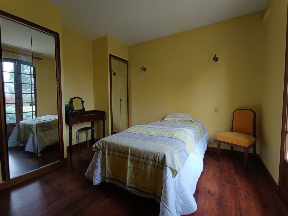 Vente Maison Maison sur demi-niveau spacieuse avec grand garage Labastide saint pierre