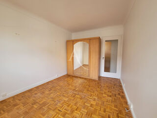  Appartement à louer 3 pièces 61 m²