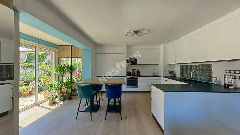 Vente Maison Maison d'exception à La Ciotat - 5 pièces, 2 Suites Parentales en RDC & dépendance R+1. La ciotat