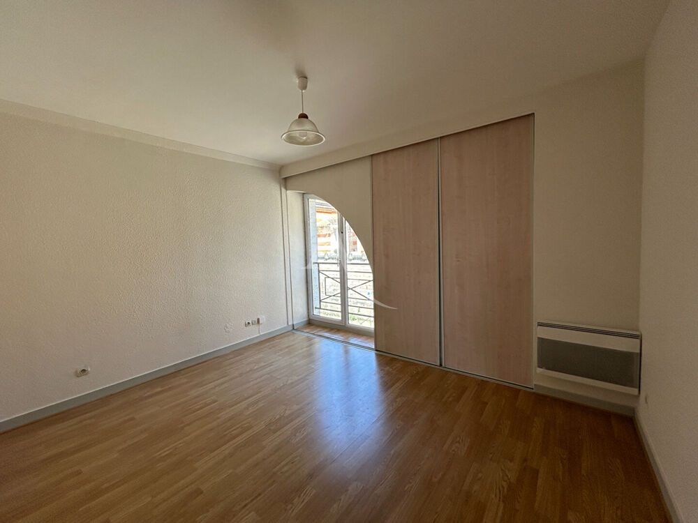 Location Appartement Appartement 2 chambres de 90 m²  à Angoulême Angouleme
