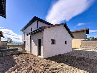  Maison 4 pi�ces 122 m� La cote saint andre