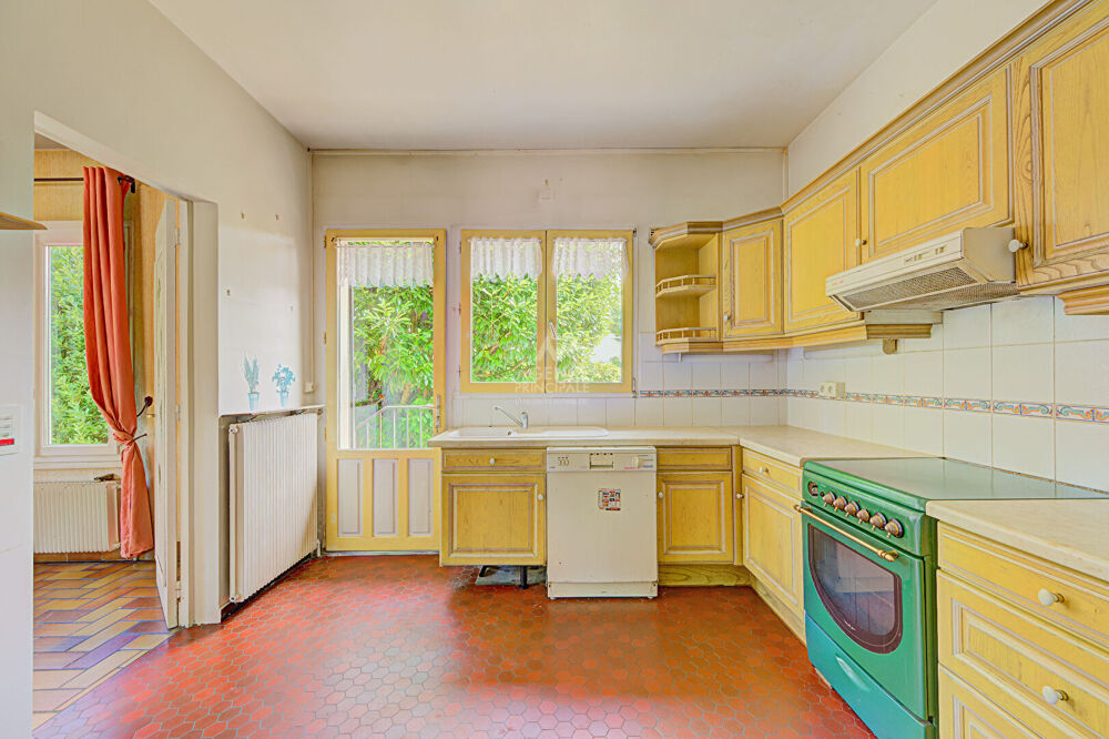 Maison 8 pièces à vendre à Chambourcy - 870 000