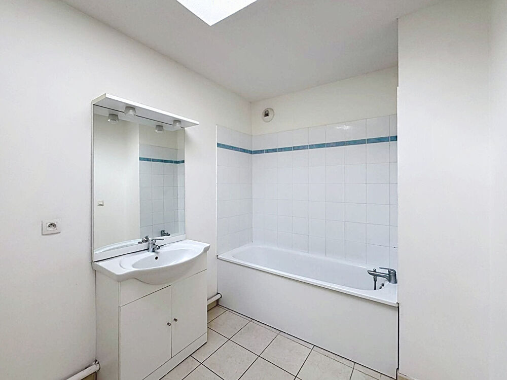 Vente Appartement Appartement 2 chambres avec balcon, parking Calais