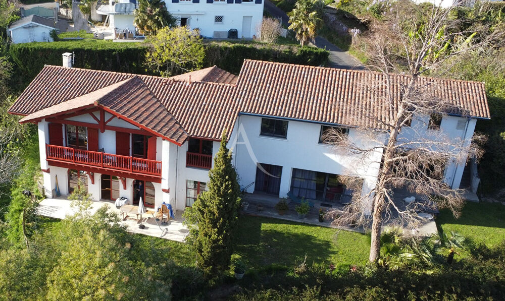 Vente Villa Ensemble immobilier-  Saint Jean De Luz 15 pièce(s) 350 m2 Saint jean de luz