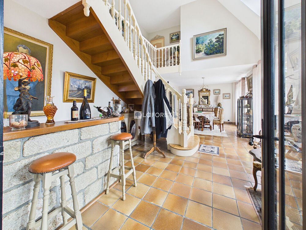 Vente Maison Maison Pluguffan 6 pièce(s) 250 m2 Pluguffan
