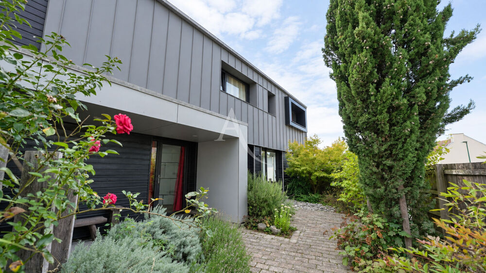 Vente Maison Maison Ploërmel 6 pièces 223 m2 Ploermel