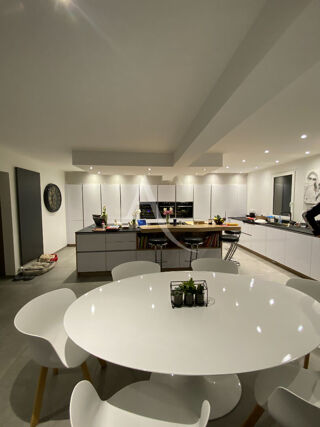  Maison � vendre 8 pi�ces 180 m�