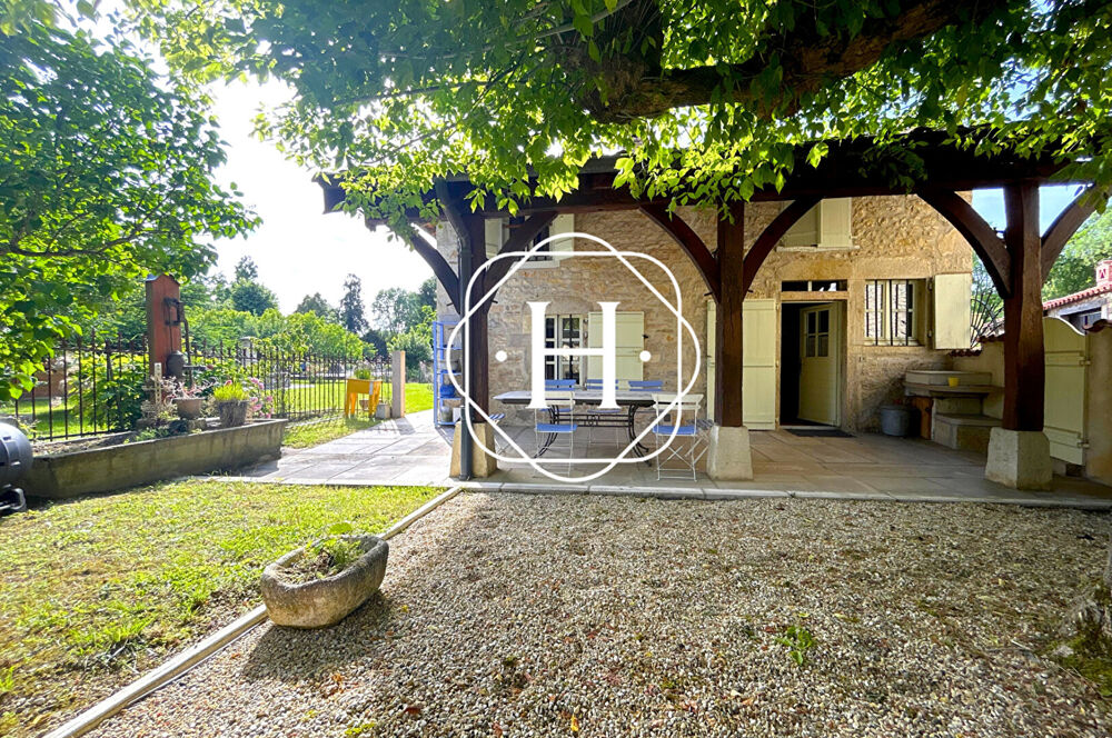 Maison 10 pièces 257 m² · à Meillonnas · 257 m² · 399 000 €